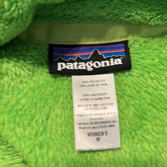 Womens Patagonia retool plush fleece pullover. Size medium. - Picture 4 of 5